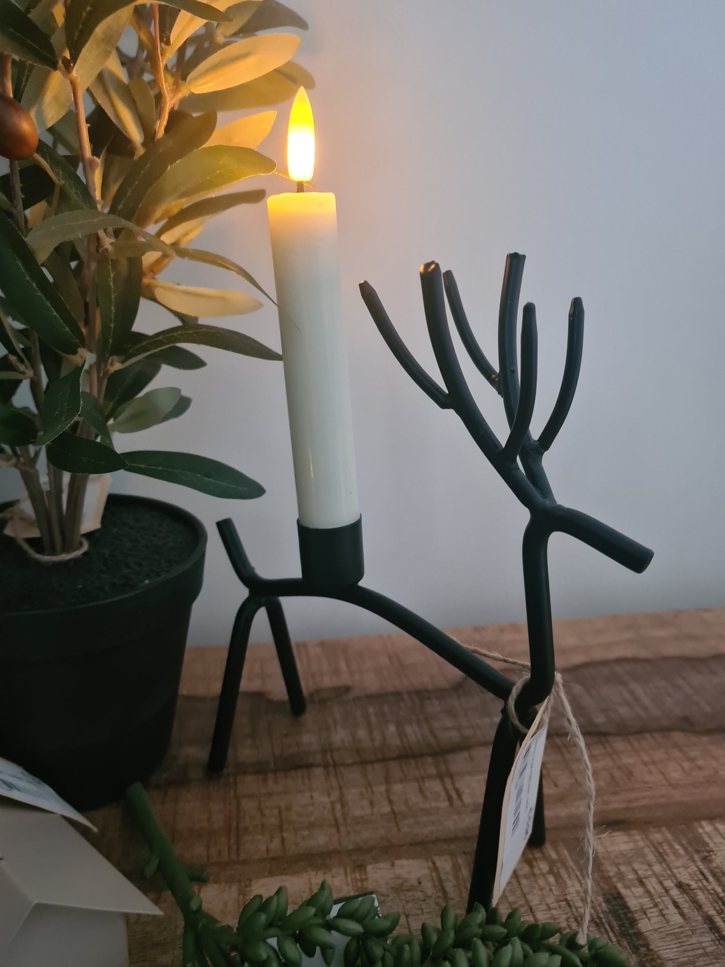 Metalen kandelaar hert