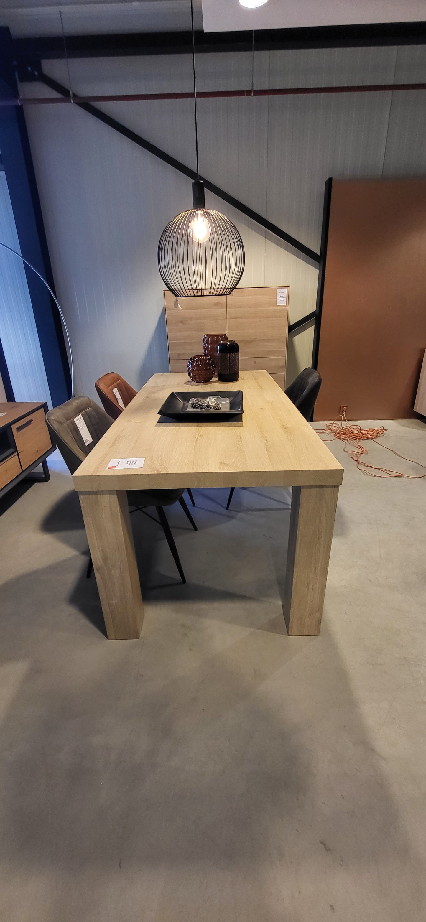 Eetkamertafel Ivalo
