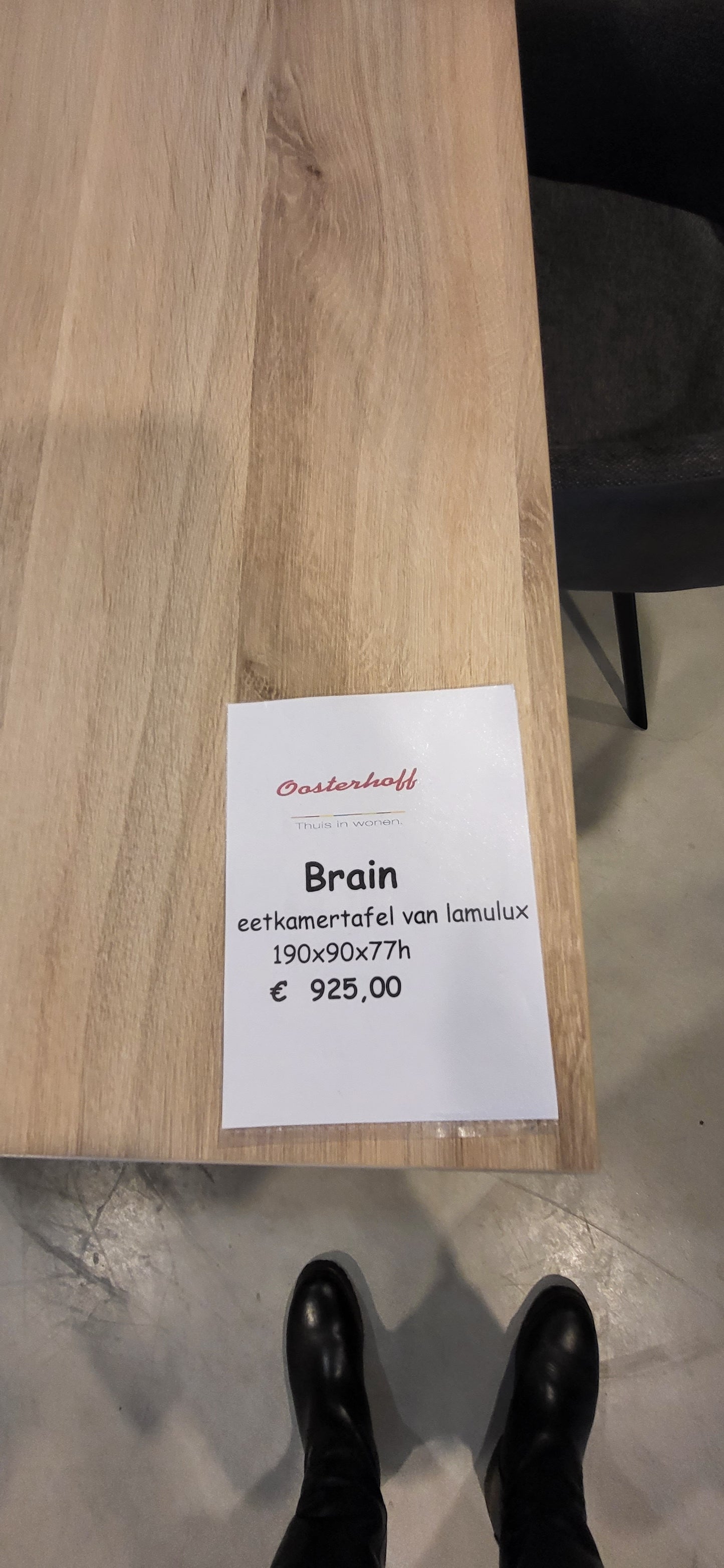 Eetkamertafel