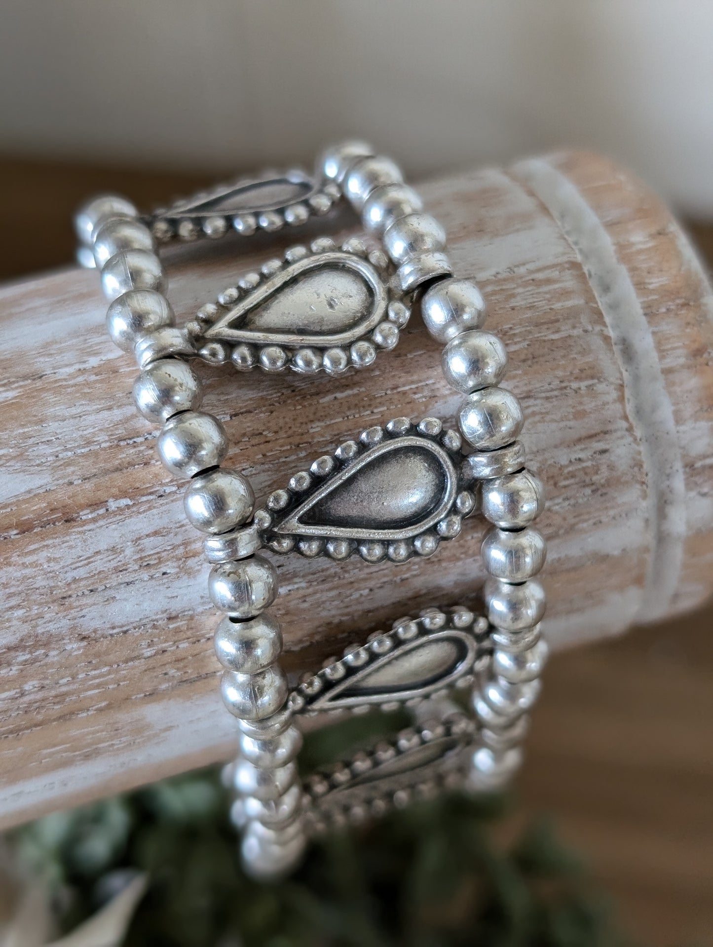 Armband zilverkleurig nr 1