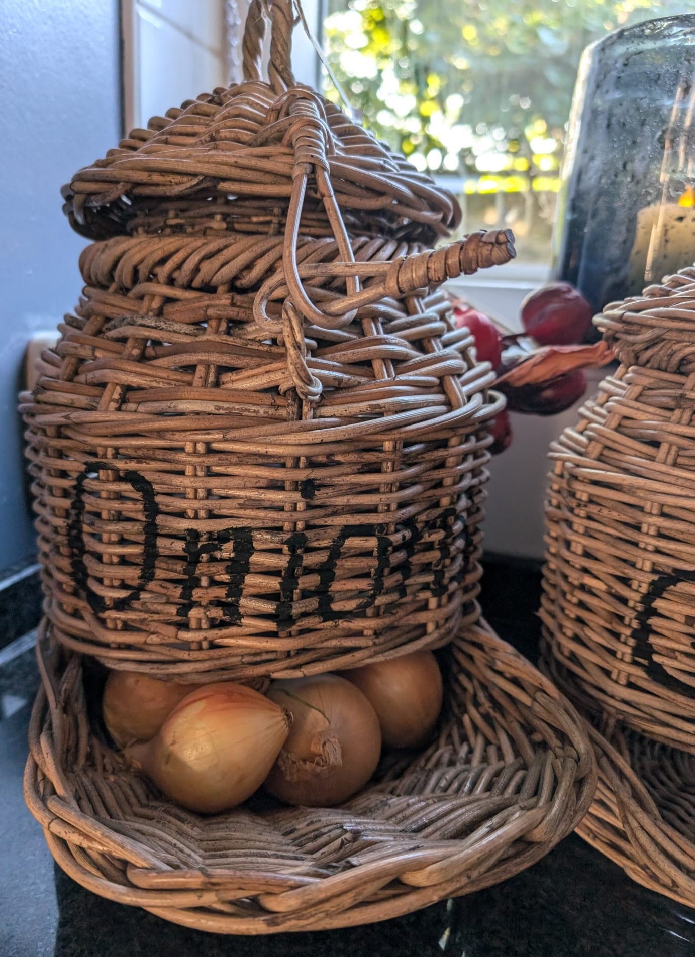 Rotan onions bewaarmand