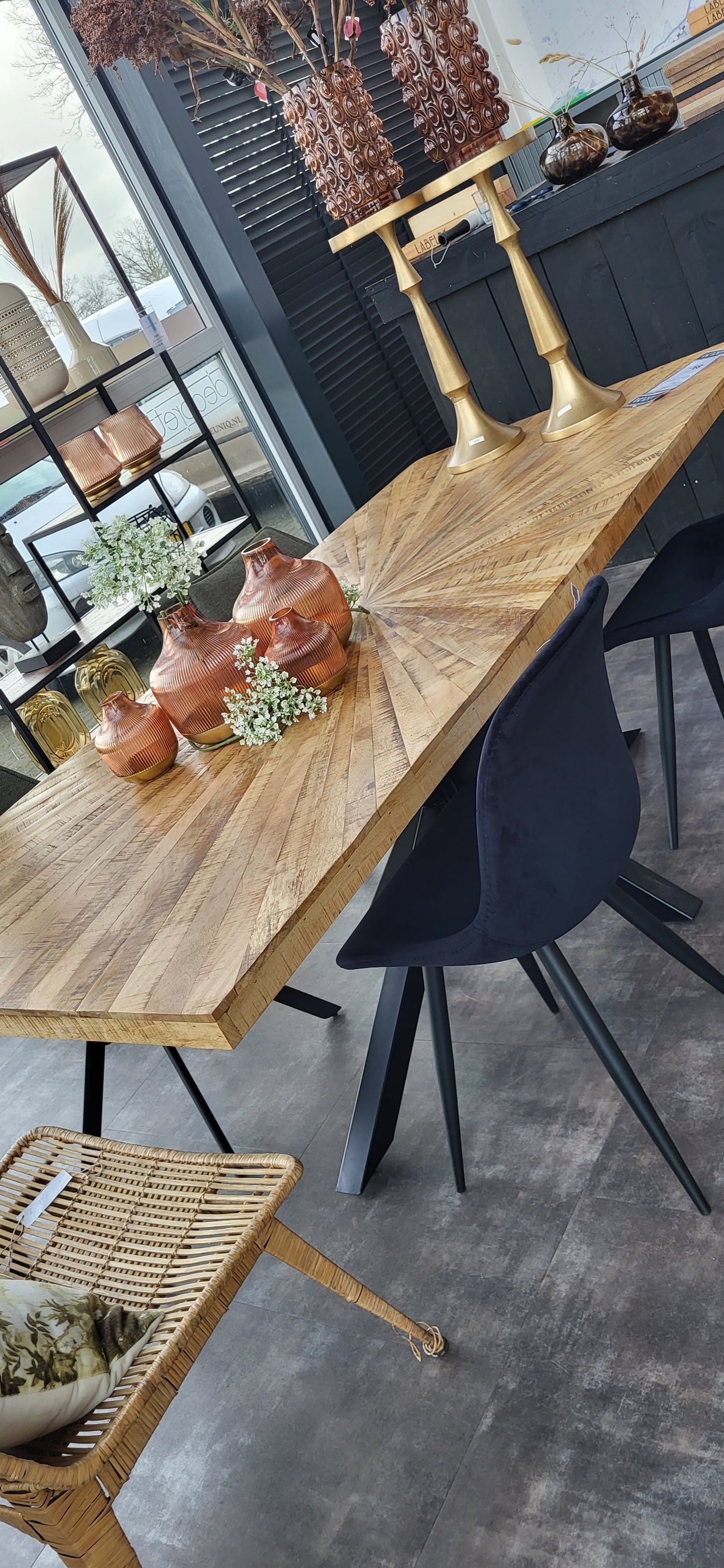 Eetkamer tafel