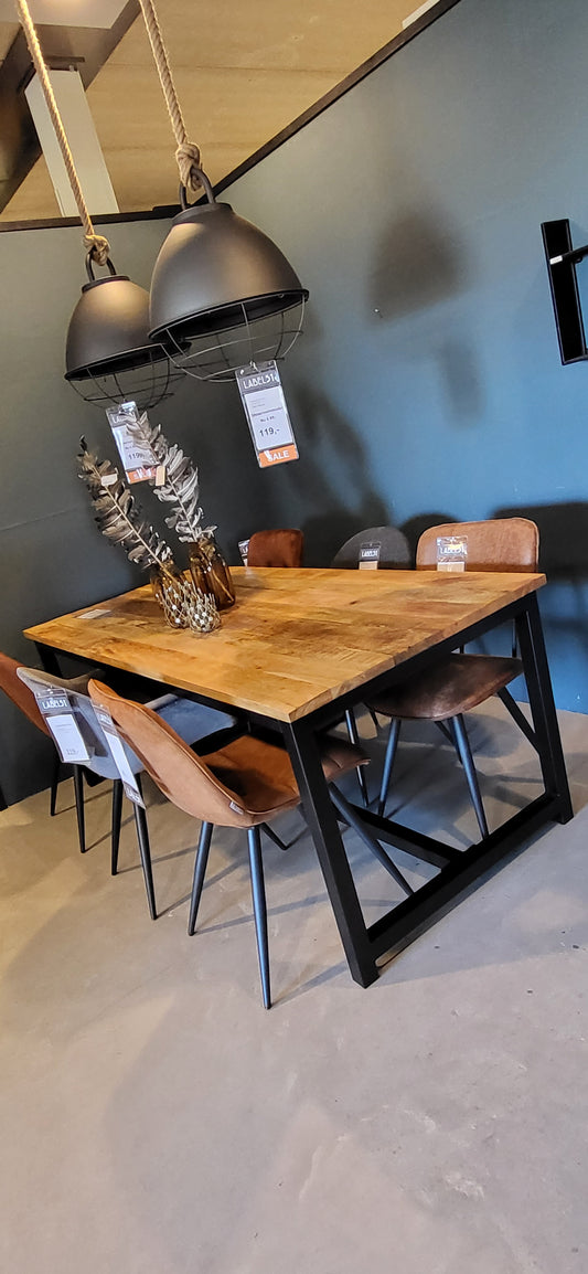 Eetkamertafel Ghent