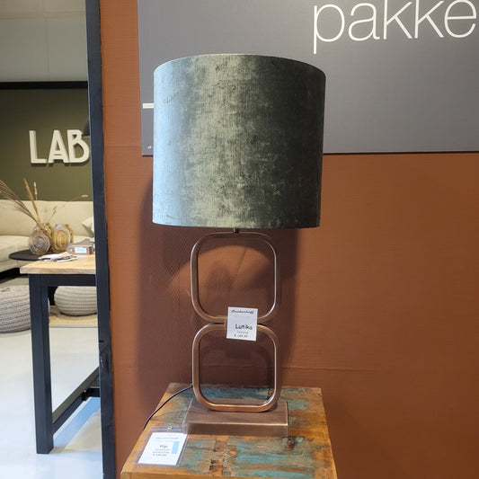 Lamp met kap
