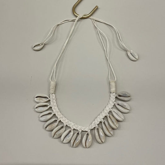 Ketting met schelpjes