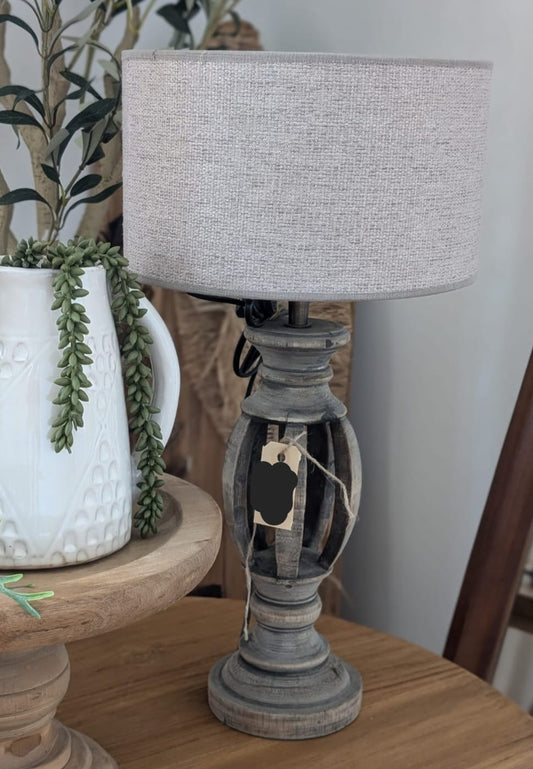 Houten lampenvoet met  jute look kap
