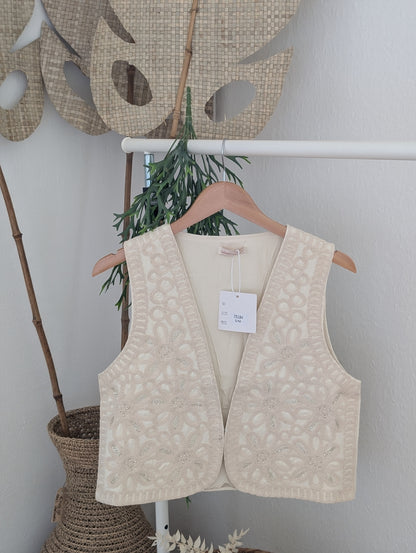 Prachtige gilet bloemendetail