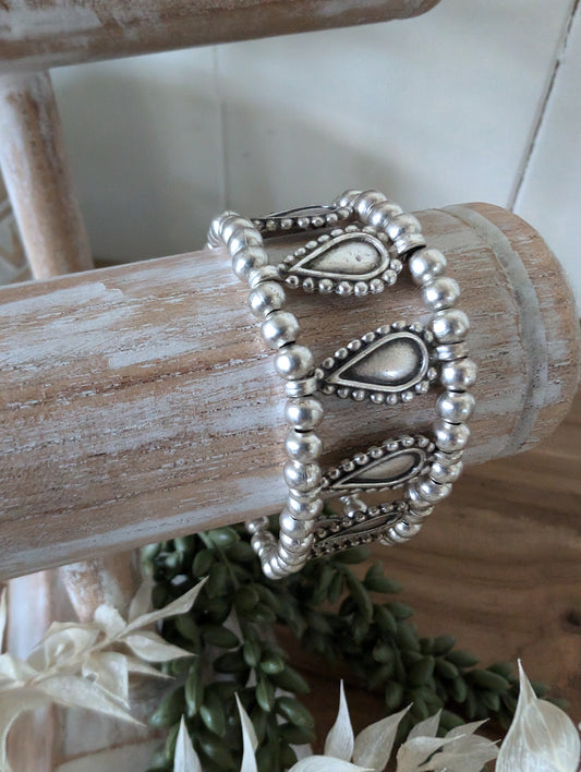Armband zilverkleurig nr 1