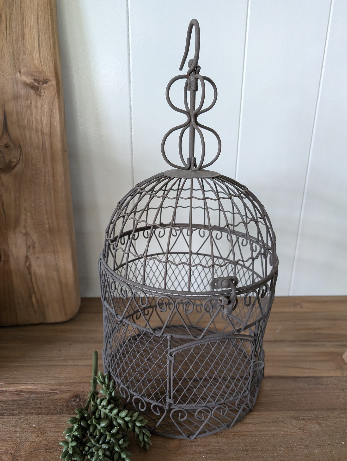 Metalen vogelkooi